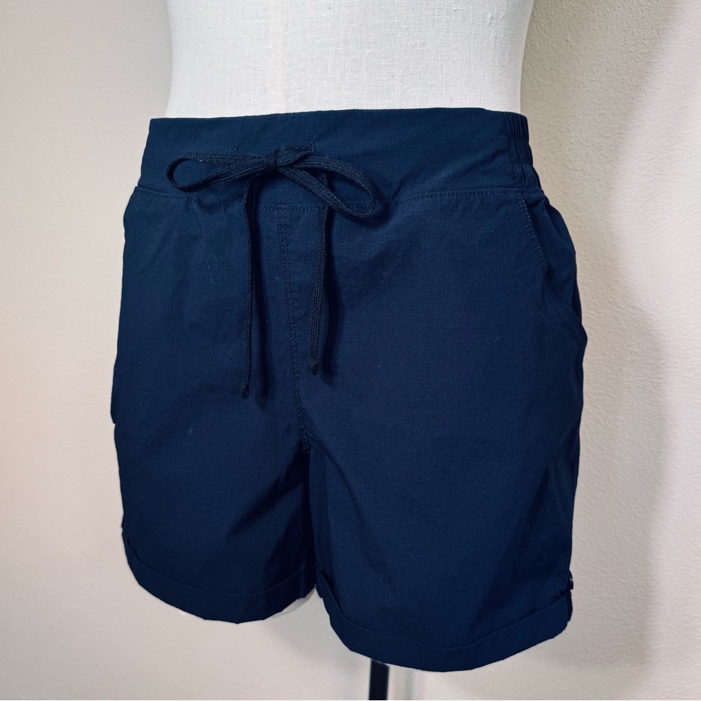 Eddie Bauer Rolled Hem Nylon Spandex Shorts